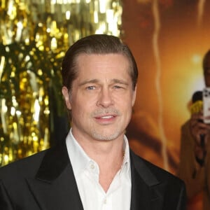 Brad Pitt au photocall lors de la première du film Babylon à Los Angeles le 15 décembre 2022. 