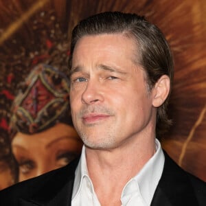 Brad Pitt au photocall lors de la première du film Babylon à Los Angeles le 15 décembre 2022. 