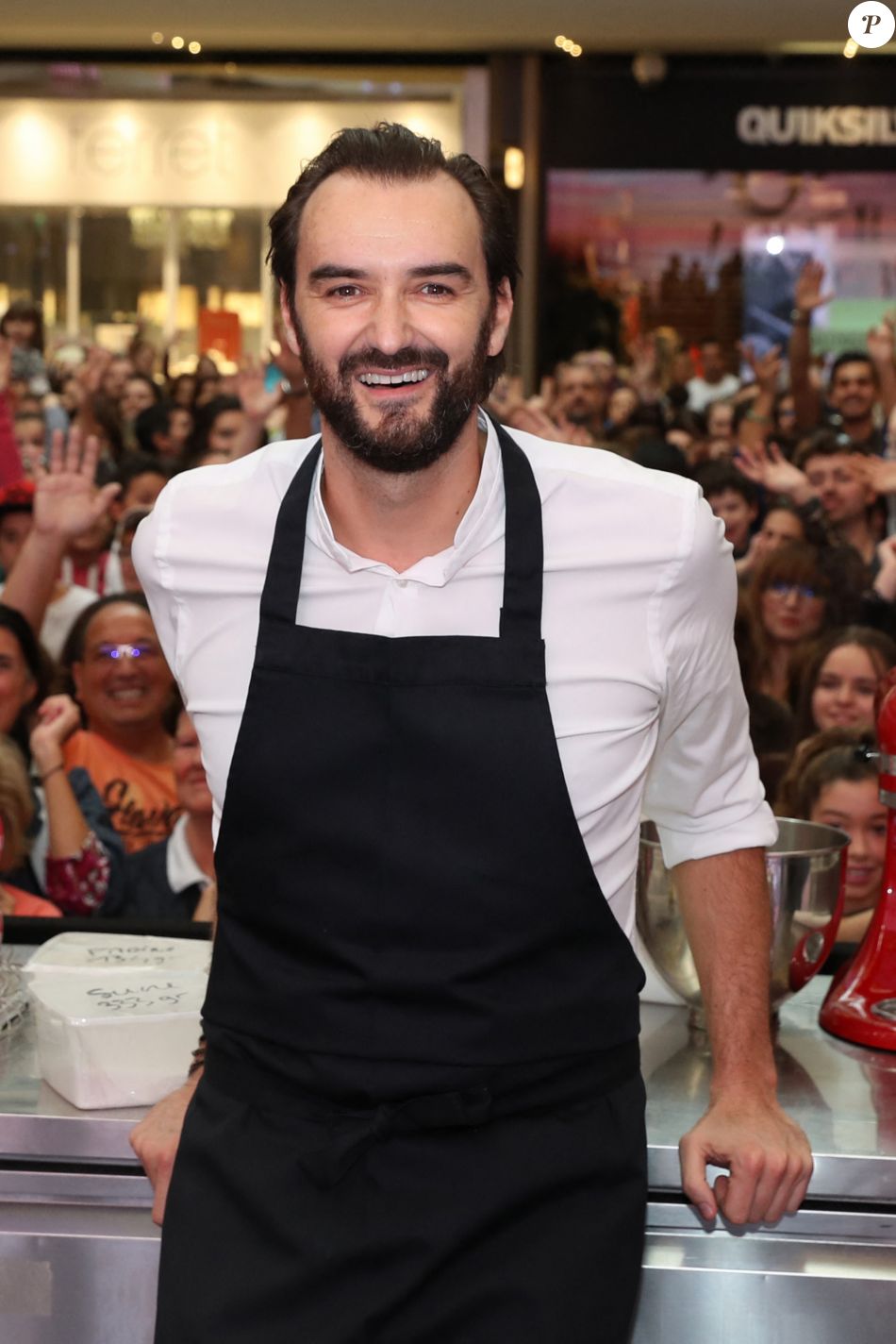 Cyril Lignac est l&#039;invité &quot;Star&quot; de ShowColat. © Bruno Bebert/Bestimage