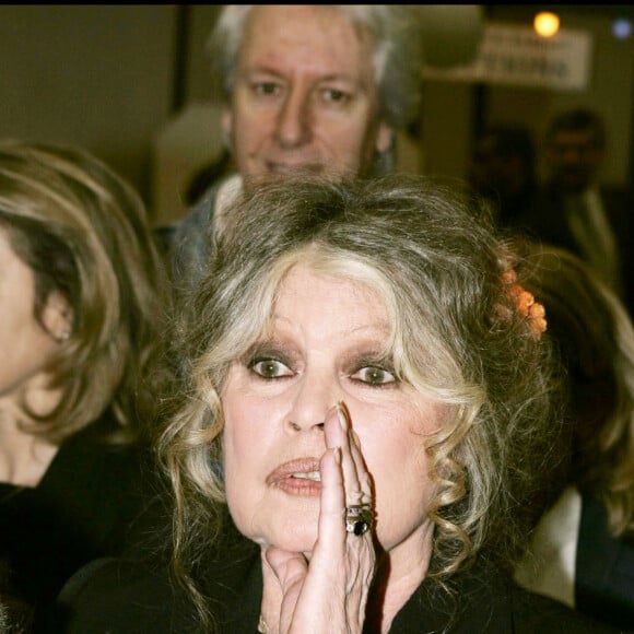 Brigitte Bardot au "Noël des animaux 2004" à Levallois-Perret.