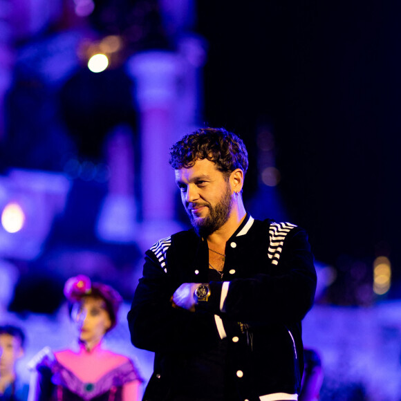 Exclusif - Claudio Capéo - Jour 2 - Tournage de l'émission "Nuit magique dans le monde de Disney" à Disneyland Paris, diffusée le 27 décembre sur M6 © Tiziano Da Silva-Cyril Moreau / Bestimage 