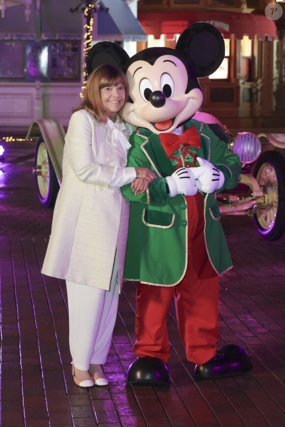 Exclusif - Mickey, Chantal Goya - Jour 3 - Tournage de l'émission "Nuit magique dans le monde de Disney" à Disneyland Paris, diffusée le 27 décembre sur M6. Le 9 septembre 2022 © C.Moreau-J.Tribeca / Bestimage 