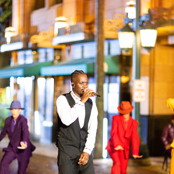 Exclusif - Black M - Jour 1 - Tournage de l'émission "Nuit magique dans le monde de Disney" à Disneyland Paris, diffusée le 27 décembre sur M6 © Tiziano Da Silva-Cyril Moreau / Bestimage 