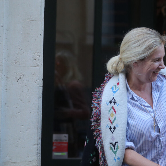 Laeticia Hallyday, Sébastien Farran, Isabelle Camus ont déjeuné ensemble au restaurant Joia de Hélène Darroze à Paris. Le 8 octobre 2018  