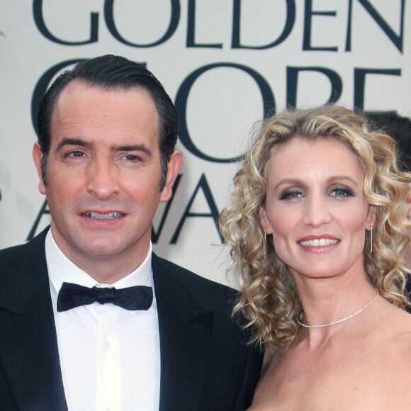 Jean Dujardin et Alexandra Lamy - Jean Dujardin a remporté le Golden Globe du meilleur acteur de comédie pour le film "The Artist" à Los Angeles.