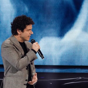 Exclusif - Michaël Gregorio et Bruno Putzulu chantent "Diedo" - Enregistrement de l'émission "Tout le monde chante contre le cancer, les stars relèvent le défi" dans le cadre du gala de l'association "Tout le monde chante contre le cancer" présentée par J.Anthony au Dôme de Paris, et diffusée le 4 janvier sur W9. Le 22 novembre 2022 © Christophe Clovis-Coadic Guirec / Bestimage