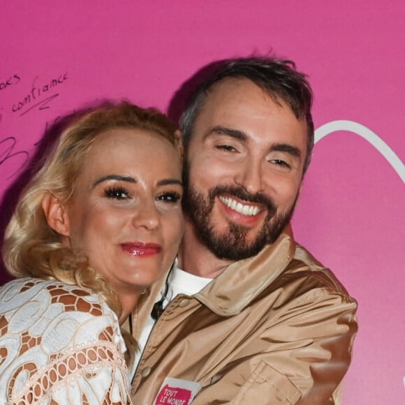 Exclusif - Élodie Gossuin et - Backstage - Enregistrement de l'émission "Tout le monde chante contre le cancer, les stars relèvent le défi" dans le cadre du gala de l'association "Tout le monde chante contre le cancer" présentée par J.Anthony au Dôme de Paris, et diffusée le 4 janvier sur W9. Le 22 novembre 2022 © Coadic Guirec-Christophe Clovis / Bestimage