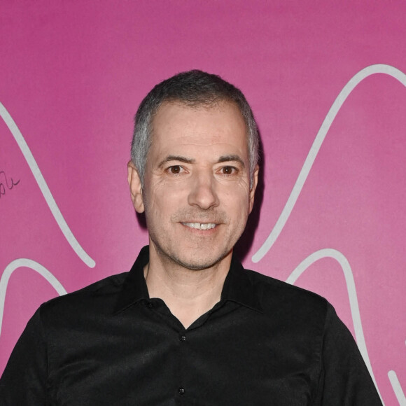 Exclusif - Bruno Putzulu - Backstage - Enregistrement de l'émission "Tout le monde chante contre le cancer, les stars relèvent le défi" dans le cadre du gala de l'association "Tout le monde chante contre le cancer" présentée par J.Anthony au Dôme de Paris, et diffusée le 4 janvier sur W9. Le 22 novembre 2022 © Coadic Guirec-Christophe Clovis / Bestimage