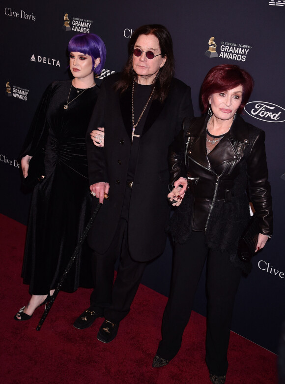 Kelly Osbourne, Ozzy Osbourne et sa femme Sharon Osbourne - Soirée "Pre-GRAMMY Gala and GRAMMY Salute to Industry Icons Honoring Sean "Diddy" Combs" dans le quartier de Beverly Hills à Los Angeles, le 25 janvier 2020. 