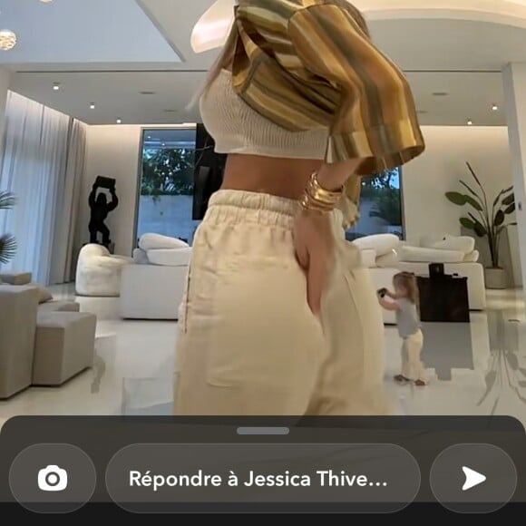 Jessica Thivenin se confie sur des douleurs aux fesses