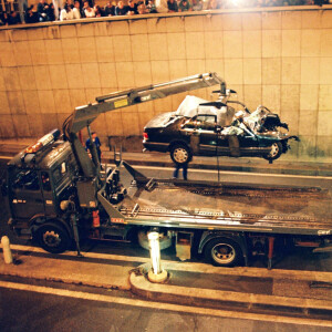 Mercedes de Dodi Al-Fayed dans le tunnel du pont de l'Alma où est décédée Lady Diana, princesse de Galles le 31 août 1997.