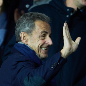 Nicolas Sarkozy - People dans les tribunes du match de Ligue 1 Uber Eats "PSG contre Angers" (2-0) au Parc des Princes à Paris le 11 janvier 2023. © Cyril Moreau/Bestimage