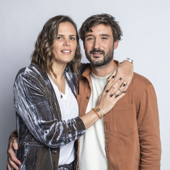 Exclusif - Jeremy Frerot et sa femme Laure Manaudou - Backstage - Enregistrement de l'émission "La Chanson secrète" à Paris © Cyril Moreau / Bestimage 