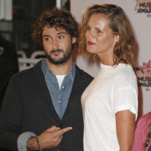 Laure Manaudou et son compagnon Jérémy Frérot - Arrivées à la 17ème cérémonie des NRJ Music Awards 2015 au Palais des Festivals à Cannes, le 7 novembre 2015. © Christophe Aubert via Bestimage