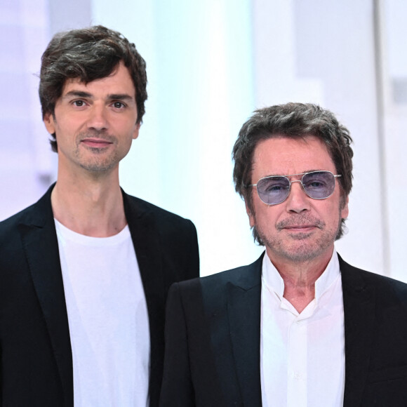 Exclusif - Jean-Michel Jarre et son fils David Jarre lors de l'enregistrement de l'émission "Vivement dimanche" au studio Gabriel, présentée par M.Drucker et diffusée sur France 3 le 15 janvier 2023. Paris, le 6 janvier 2023. © Guillaume Gaffiot / Bestimage 
