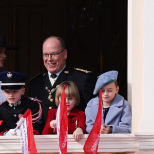 La princesse Charlène de Monaco, Le prince Albert II de Monaco, Bodie Wittstock, Le prince Jacques de Monaco, marquis des Baux, La princesse Gabriella de Monaco, comtesse de Carladès, Kaia-Rose Wittstock lors de la Fête Nationale de la principauté de Monaco, le 19 novembre 2022. © Claudia Albuquerque/Bestimage 