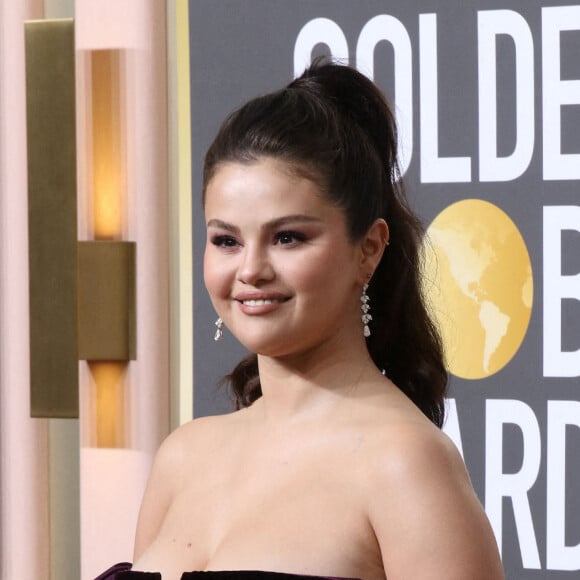 Selena Gomez au photocall de la 80ème cérémonie des Golden Globe, au "Beverly Hilton" à Los Angeles.