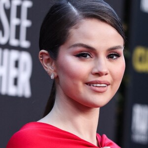 Selena Gomez au photocall de la 27ème édition des Critics Choice Awards à Los Angeles le 13 mars 2022. 