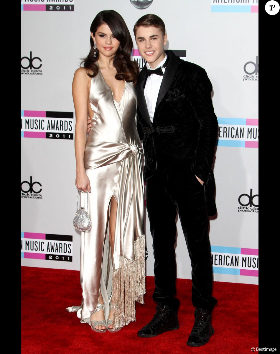 Selena Gomez et Justin Bieber aux American Music Awards à Los Angeles le 20 novembre 2011.