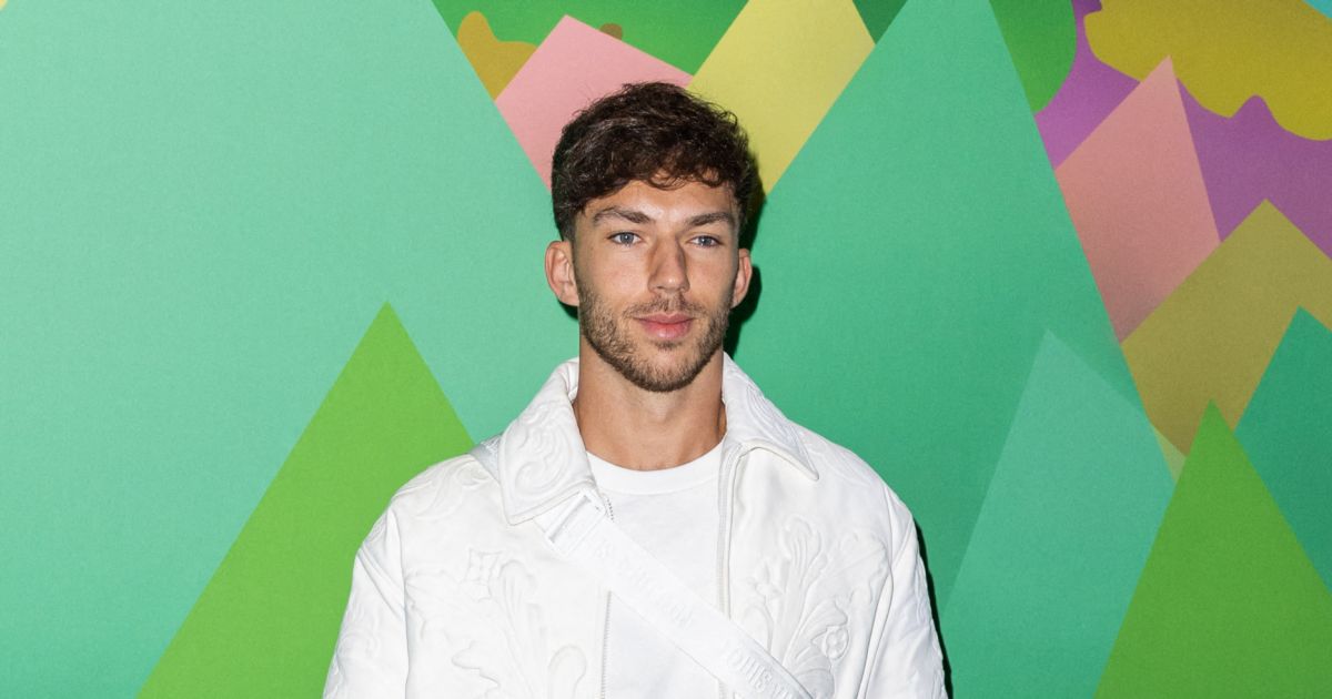 Pierre Gasly au photocall du défilé Louis Vuiton lors de la Fashion Week Homme automnehiver