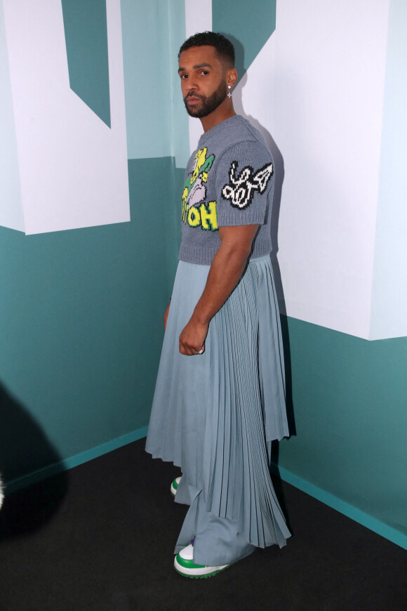 Lucien Laviscount au photocall du défilé Louis Vuiton lors de la Fashion Week Homme automne-hiver 2023/24 de Paris, France, le 19 janvier 2023. © Bertrand Rindoff Petroff/Bestimage 