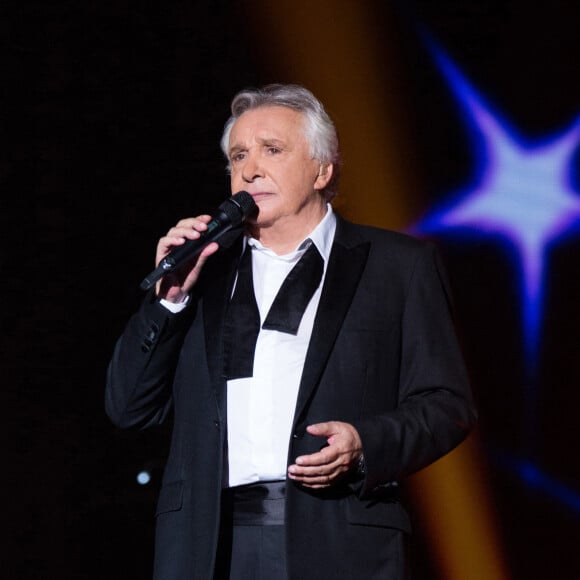 Exclusif - Michel Sardou en concert au Zenith de Strasbourg lors de la tournée "La dernière danse" le 13 octobre 2017. © Alain Rolland / Imagebuzz / Bestimage 