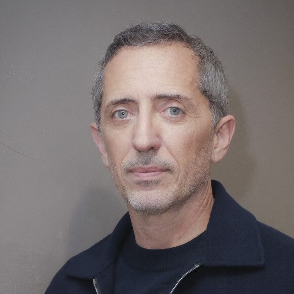 Exclusif - Gad Elmaleh - Hommage à Daniel Lévi lors d'un gala au théâtre Mogador à Paris au profit de l'association Daniel Lévi le 7 novembre 2022. © Jack Tribeca / Bestimage