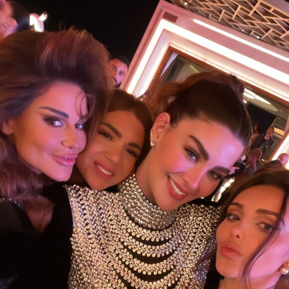 Nabilla à l'inauguration de l'hôtel de luxe Atlantis The Royal à Dubaï