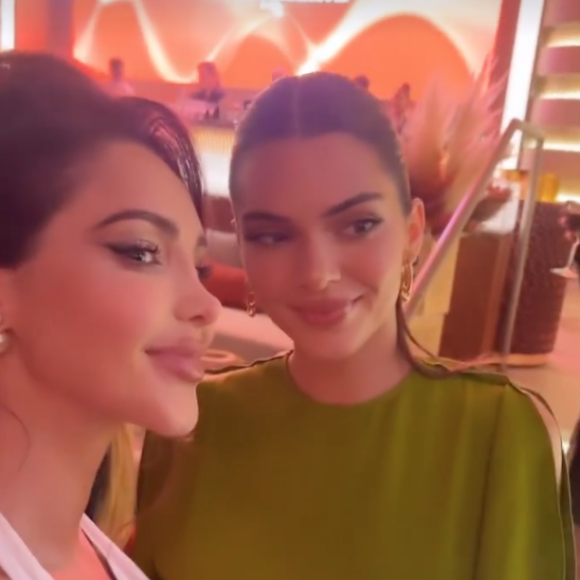 Nabilla et Kendall Jenner pour l'inauguration d'un hôtel de luxe à Dubaï