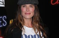 "J'avais peur de me faire étouffer" : Brooke Shields violée, elle se livre pour la première fois