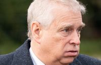 Prince Andrew et l'affaire Epstein : Ce soutien de sa "chère amie" dont il se serait bien passé