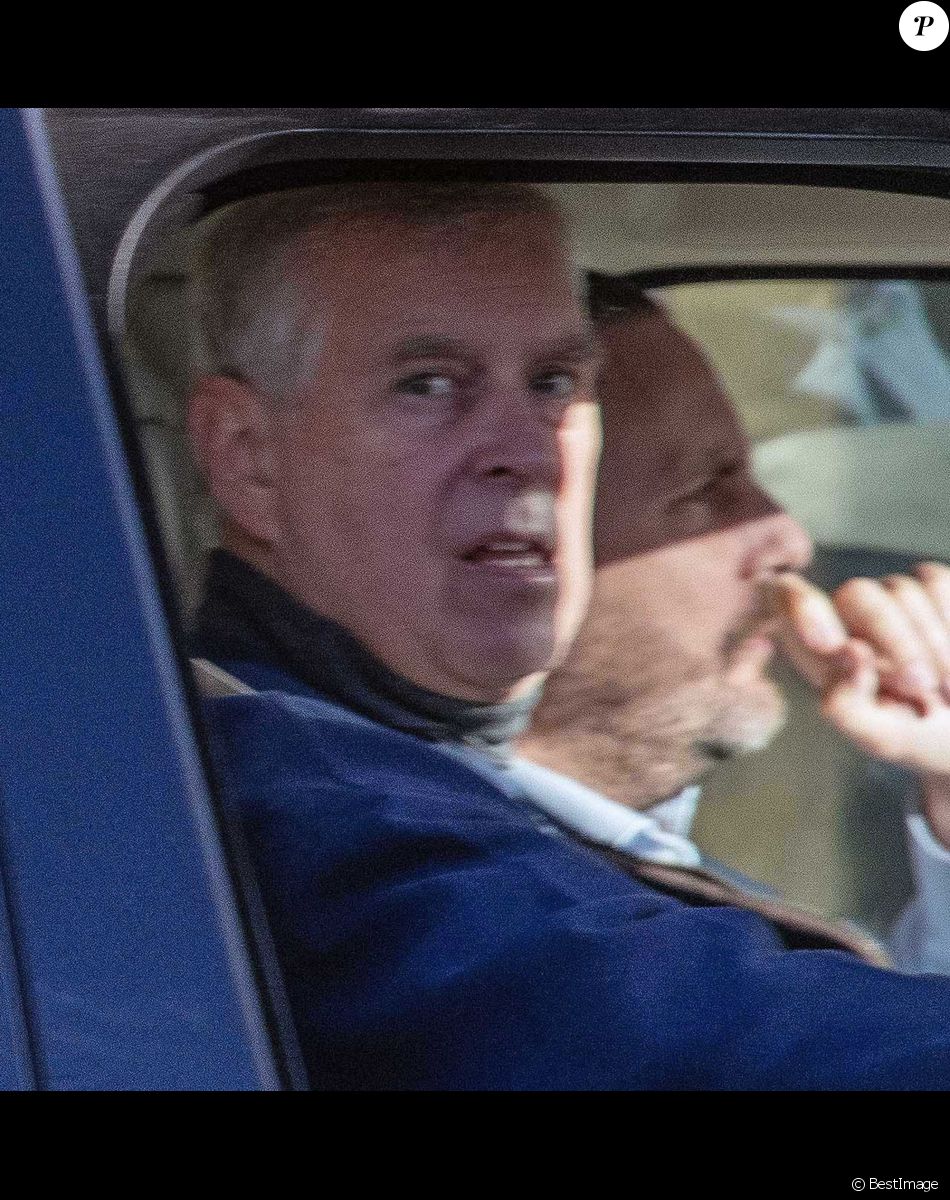 Le prince Andrew, duc d'York, a été aperçu en train de conduire à Windsor, Royaume Uni, le 28 novembre 2022.