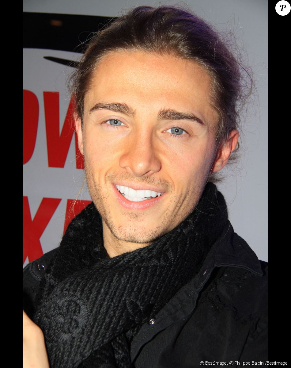 Exclusif - Dylan Thiry (Les Princes de l'amour 6) lors de l'émission "Le Show de Luxe" sur la Radio Voltage à Paris, France, le 4 mars 2019. © Philippe Baldini/Bestimage