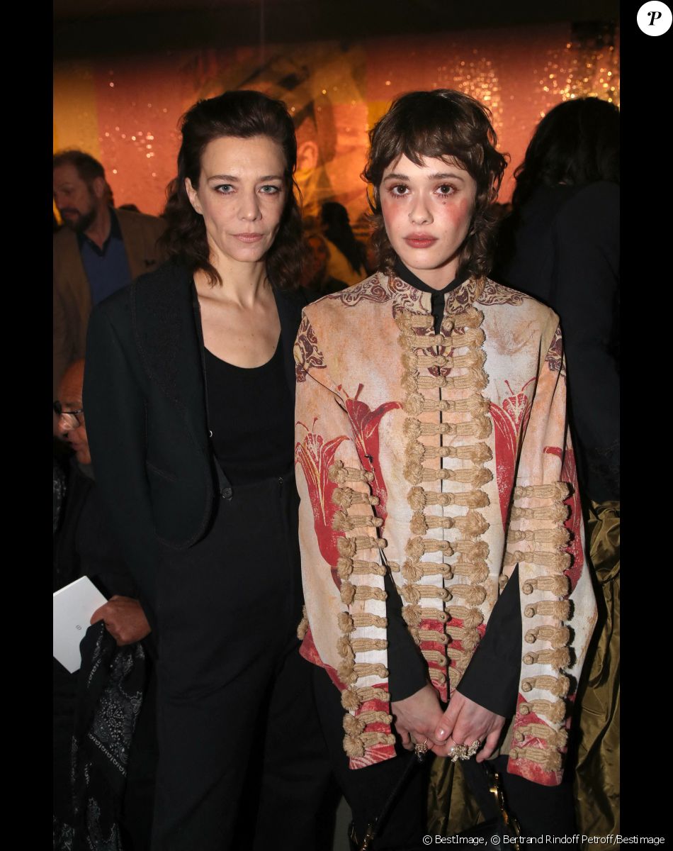 Celine Sallette et Mathilde Warnier - Photocall au défilé de mode Haute-Couture Christian Dior au musée Rodin lors de la Fashion Week Printemps-été 2023 de Paris, France, le 23 janvier 2023. © Bertrand Rindoff Petroff/Bestimage