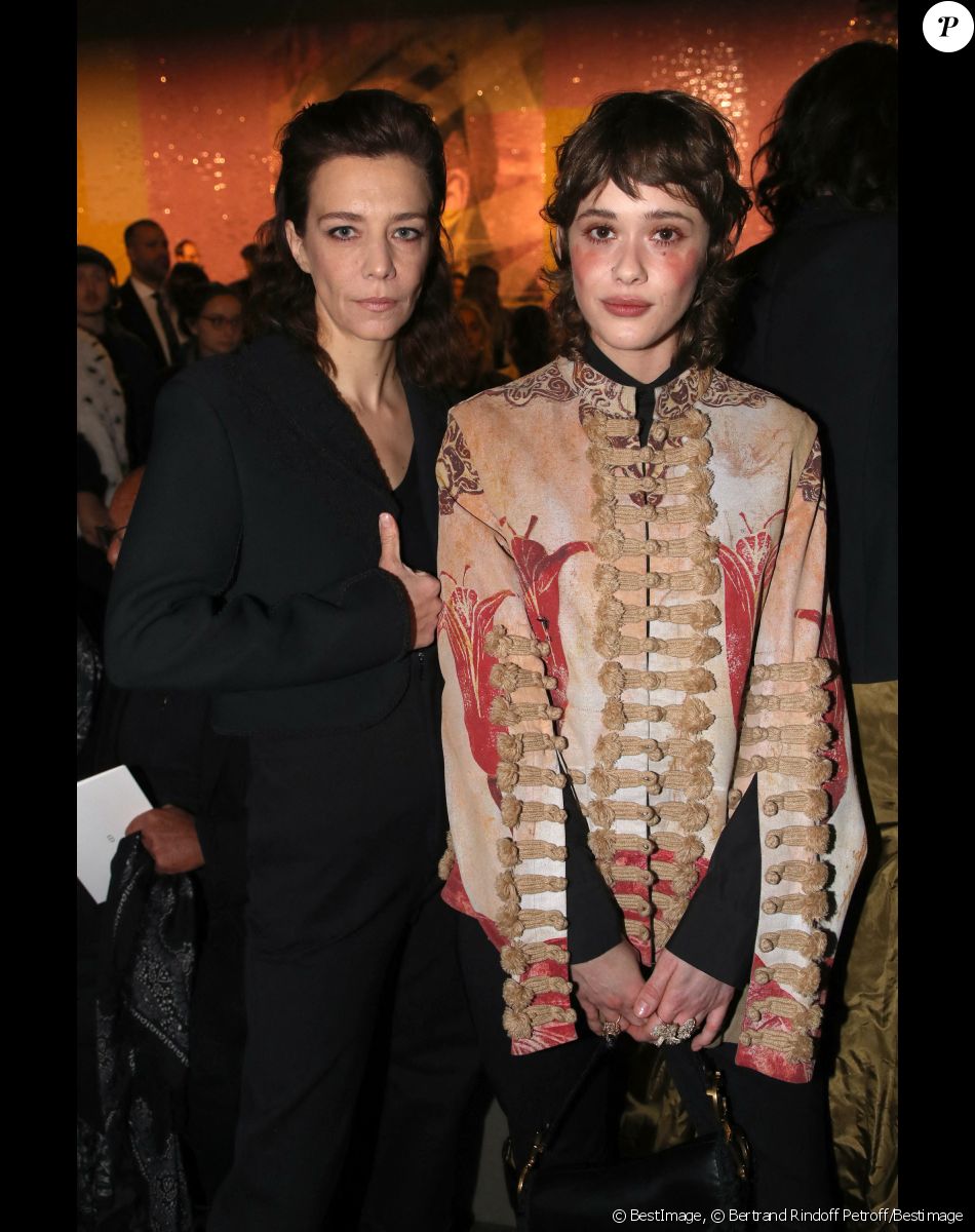 Celine Sallette et Mathilde Warnier - Photocall au défilé de mode Haute-Couture Christian Dior au musée Rodin lors de la Fashion Week Printemps-été 2023 de Paris, France, le 23 janvier 2023. © Bertrand Rindoff Petroff/Bestimage