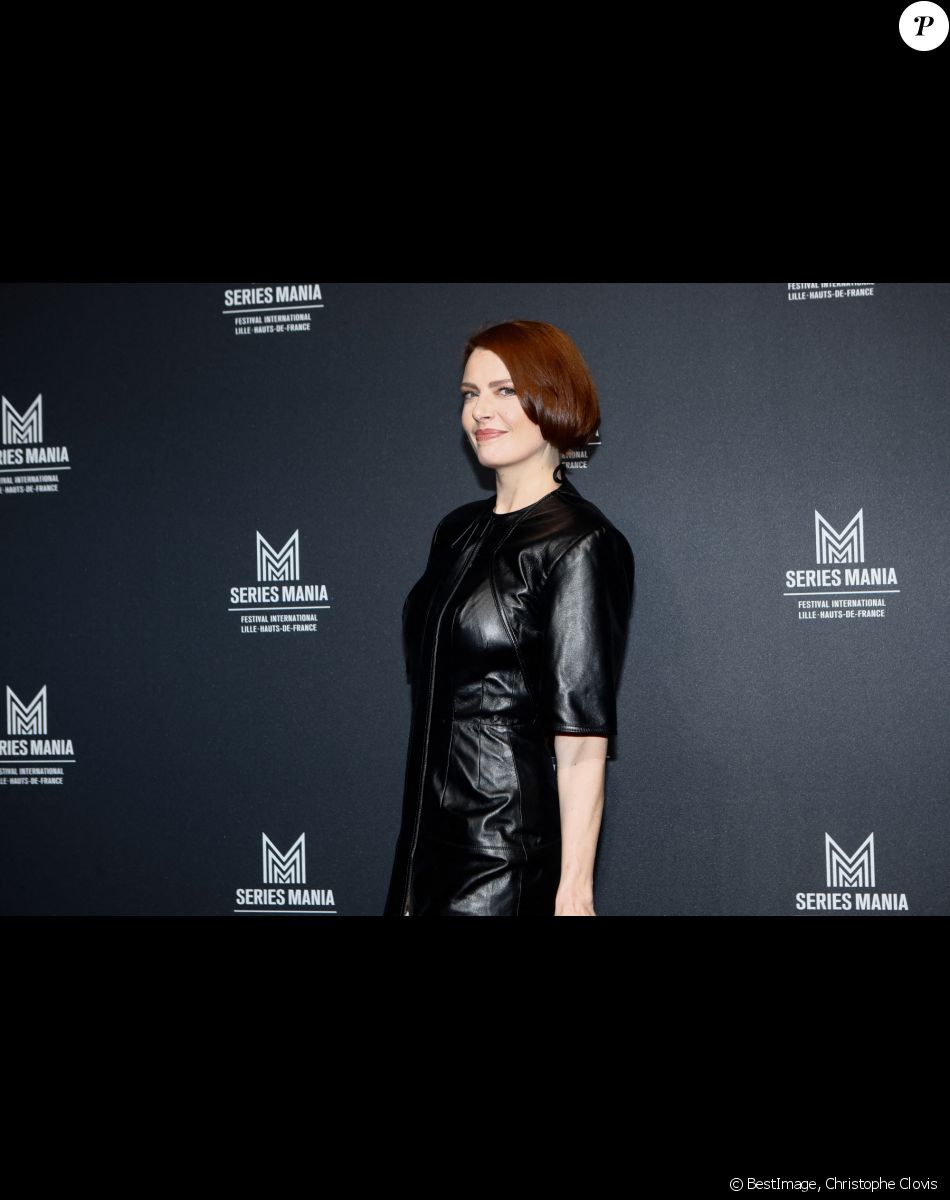 Elodie Frégé - Photocall de la soirée de clôture du festival "Séries Mania" au Musée des Arts Forains à Paris le 21 novembre 2022. © Christophe Clovis / Bestimage