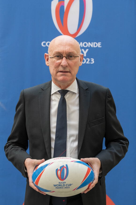 Photo : Bernard Laporte, président de la Fédération française de rugby  (FFR) - Le Premier ministre, accompagné du ministre de l'Education  nationale, de la Jeunesse et des Sports, de la ministre du