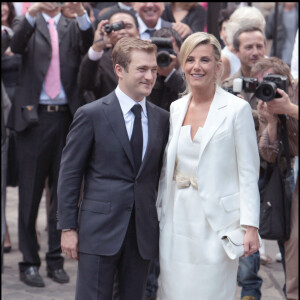 Renaud Capuçon et Laurence Ferrari lors de leur mariage à Paris dans la mairie du 16e arrondissement le 3 juillet 2009
