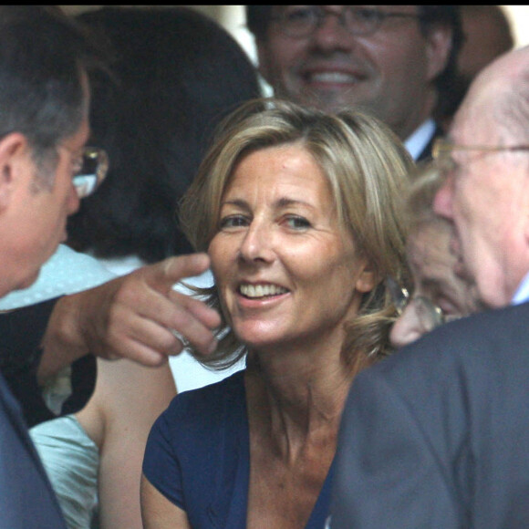 Claire Chazal lors du mariage de Renaud Capuçon et Laurence Ferrari à Paris à la mairie du 16e arrondissement le 3 juillet 2009