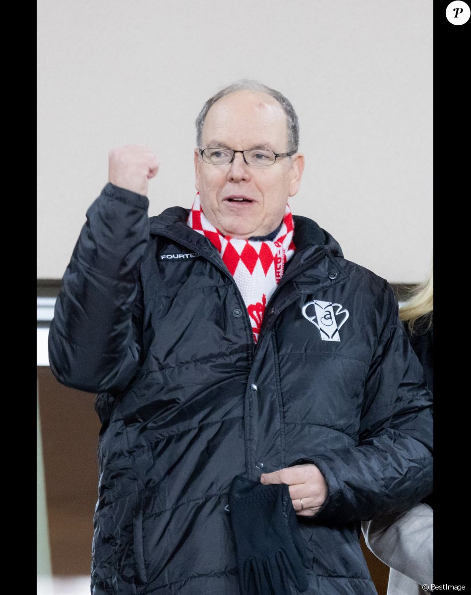 Le prince Albert II de Monaco - Match de football caritatif lors de la 3e édition de la Fight Aids Cup à l'occasion du 45e festival international du cirque de Monte-Carlo au stade Louis II à Monaco le 23 janvier 2023. © Olivier Huitel/Pool/Monaco