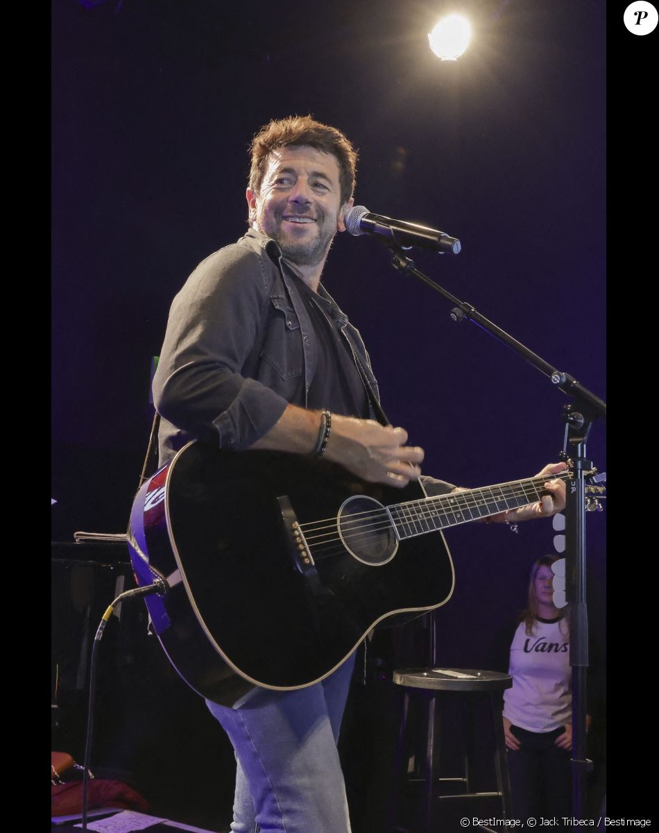 Exclusif - Patrick Bruel - P.Bruel en showcase privé à l'occasion du 3ème anniversaire de la chaîne Olympia TV dans la Salle de billard de l'Olympia à Paris. Le 27 octobre 2022 © Jack Tribeca / Bestimage