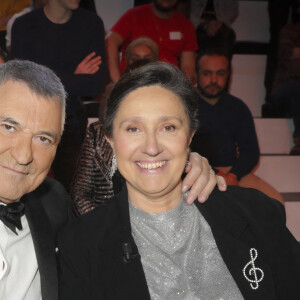 Exclusif - Jean-Marie Bigard, Danielle Moreau - Sur le plateau de l'émission TPMP (Touche Pas à Mon Poste) présentée en direct par C.Hanouna et diffusée sur C8 - Paris le 02/01/2023 - © Jack Tribeca / Bestimage 