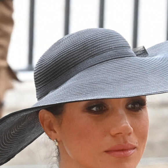 Meghan Markle, duchesse de Sussex - Arrivées au service funéraire à l'Abbaye de Westminster pour les funérailles d'Etat de la reine Elizabeth II d'Angleterre le 19 septembre 2022. © Geoff Pugh / PA via Bestimage 