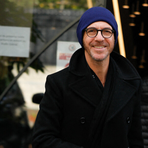 Exclusif - Calogero (Calogero Joseph Salvatore Maurici) - Arrivées de l'émission "Vivement Dimanche" qui sera diffusée le 21 novembre 2021 au studio Gabriel à Paris, France, le 03 novembre 2021. © Christophe Clovis / Bestimage 