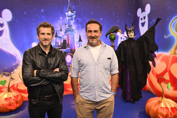 Guillaume Canet et Gilles Lellouche - Disneyland Paris à inauguré ce week-end la saison d'Halloween avec la présence de plusieurs célébrités françaises, le 25 septembre 2021.