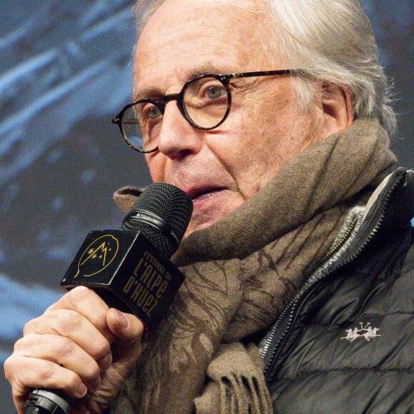 Fabrice Luchini sur la scène du 26ème festival international du film de comédie de l'Alpe d'Huez le 19 janvier 2023. © Sandrine Thesillat / Panoramic / Bestimage