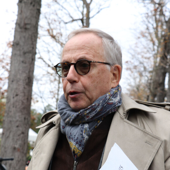 Fabrice Luchini - Arrivées des people à l'enregistrement de l'émission ' Vivement Dimanche ' au studio Gabriel à Paris le 13 novembre 2019.