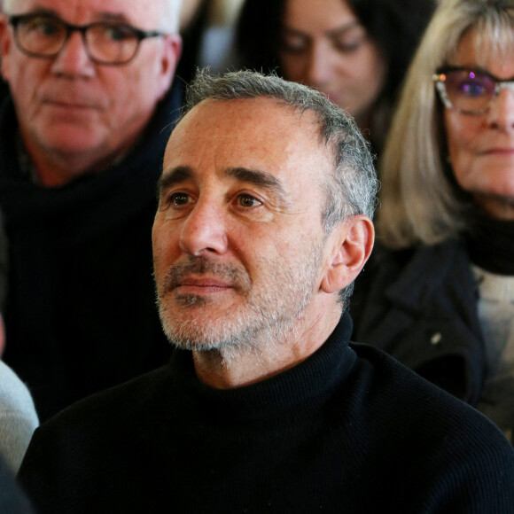 Elie Semoun - Les célébrités rendent un dernier hommage au comédien, dramaturge et metteur en scène français Roger Louret en la salle du Magre à Monclar, France, le 30 janvier 2023. © Patrick Bernard/Bestimage
