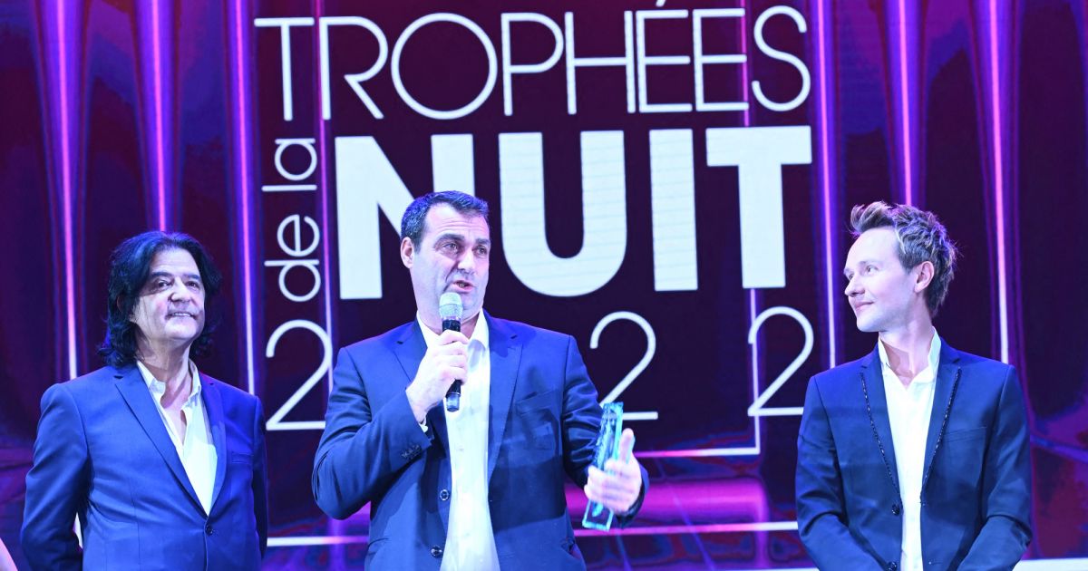 Exclusif Exclusif Le député Christophe Blanchet reçoit un Trophée de la nuit 2022 au Paradis