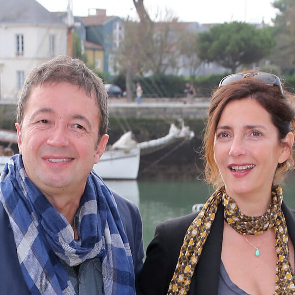 Valérie Karsenti et Frédéric Bouraly au photocall de la fiction TV de la Rochelle, le 15 septembre 2012